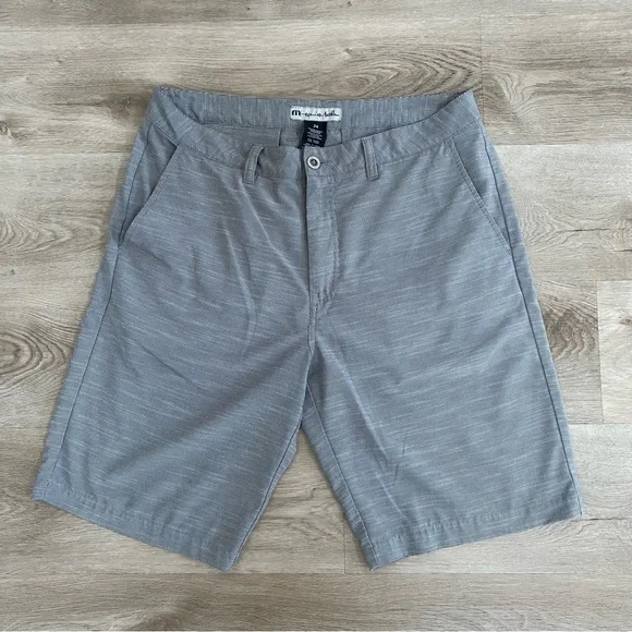Travis Mathew Shorts Size 34 Golf Performance Casual Stretch 10” Inseam Gray - Picture 1 of 6